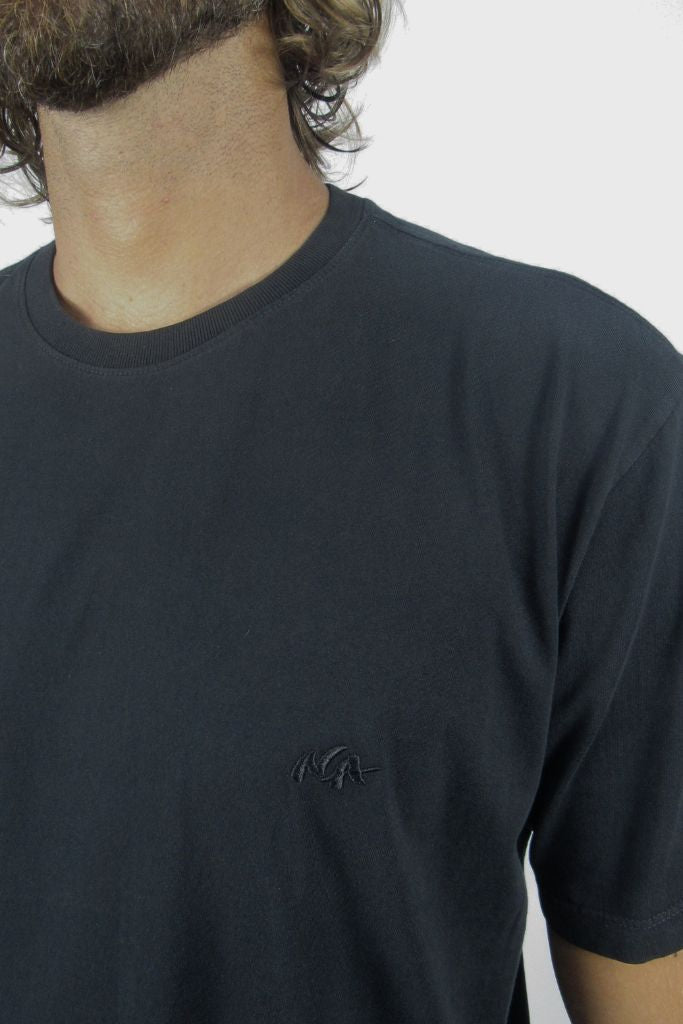 Camiseta Especial Spray Action Preto